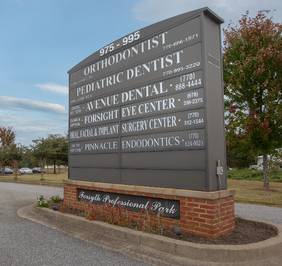 Avenue Dental office sign in Cumming GA
